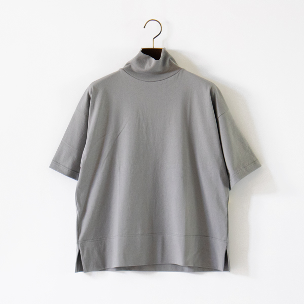 5分袖ハイネックリラックスフィットTシャツ(CALCE) 5分袖ハイネックリラックスフィットTシャツ(CALCE)