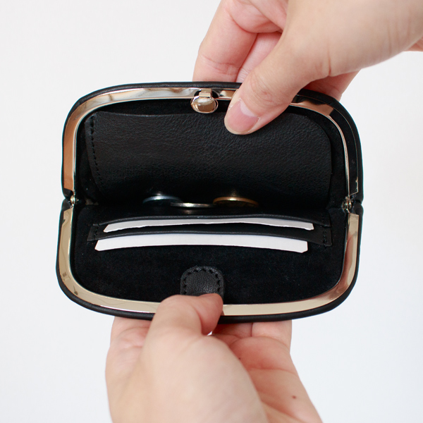 コインも収納できます（大）