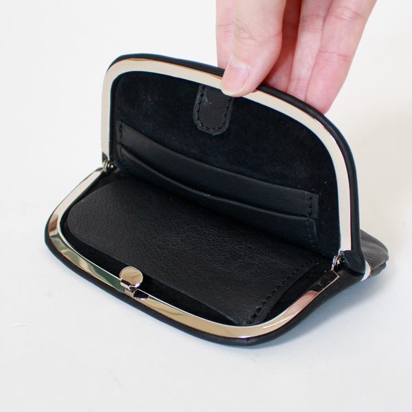 開口部は前後差があるので開閉しやすい形（大）