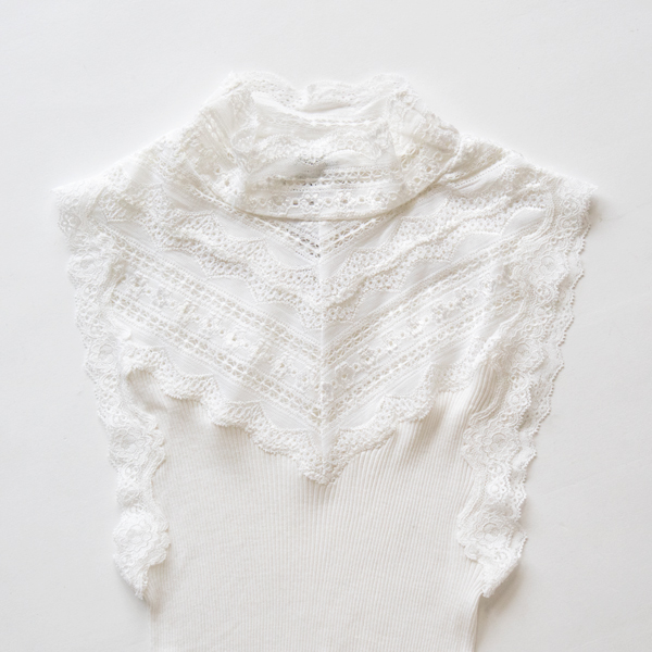 シルクレース ハイネックノースリーブ NEWWHITE