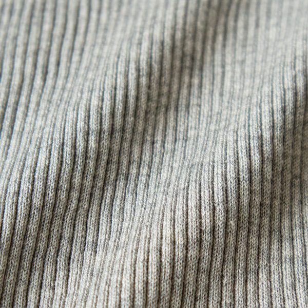 リブ生地でゴロつきもありません　LIGHTGREY