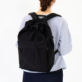 美品　スタンダードサプライ　リュック　黒 DRAW STRING PACK バックパック DRAW STRING PACK／STANDARD SUPPLY（スタンダード
