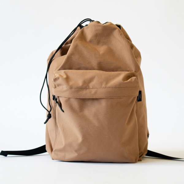 バックパック DRAW STRING PACK（MOCHA）