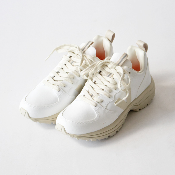 36スニーカー VENTURI VC / WHITE PIERRE