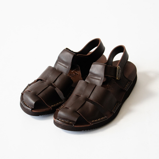 グルカサンダル VIBRAM EBANO／Punto Pigro（プント ピグロ）｜愛着を