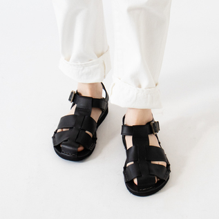 グルカサンダル VIBRAM NERO／Punto Pigro（プント ピグロ）｜愛着を