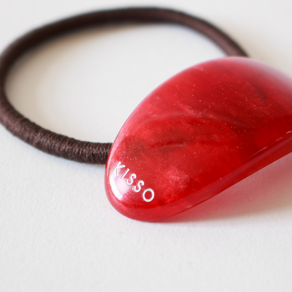 透明感のある華やかなカラー（RED）