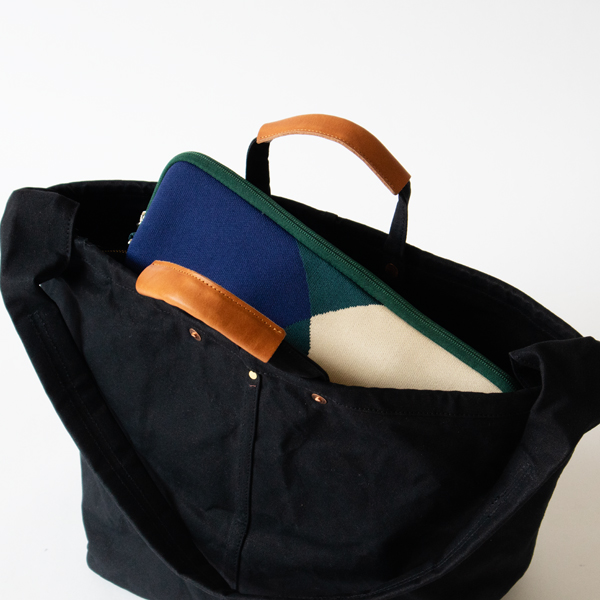 PCケース KNIT LAPTOP CASE(SEMI CIRCLE)