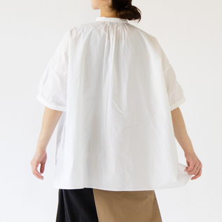 身長162cm・WHT