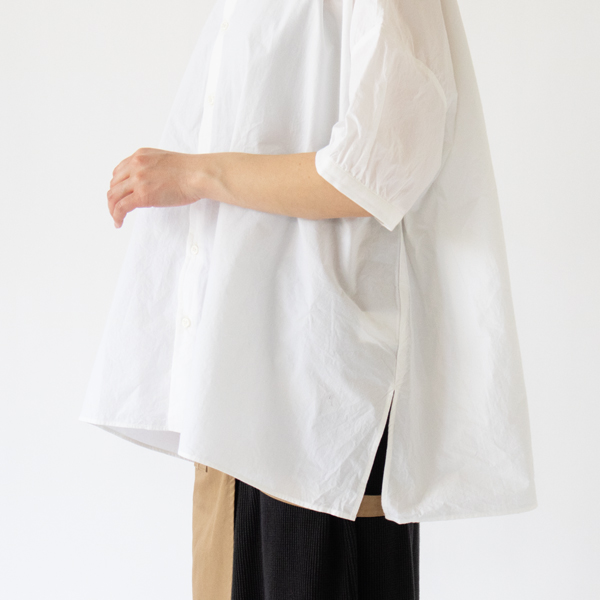 ゆとりのある裾まわり(身長162cm・WHT)