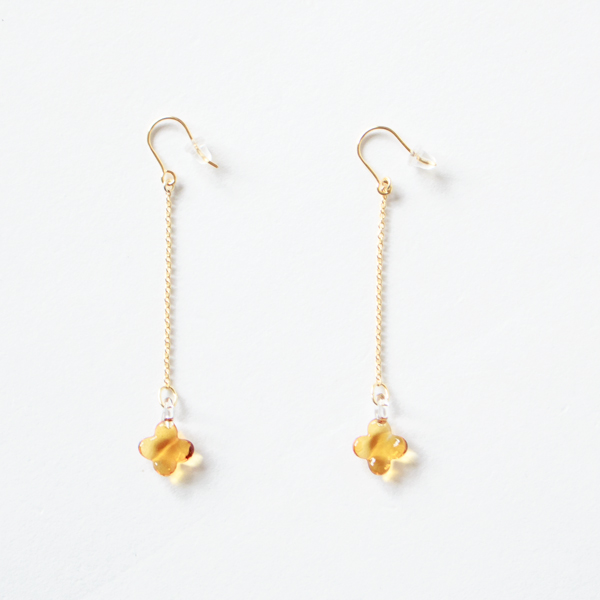 キンモクセイ ピアス