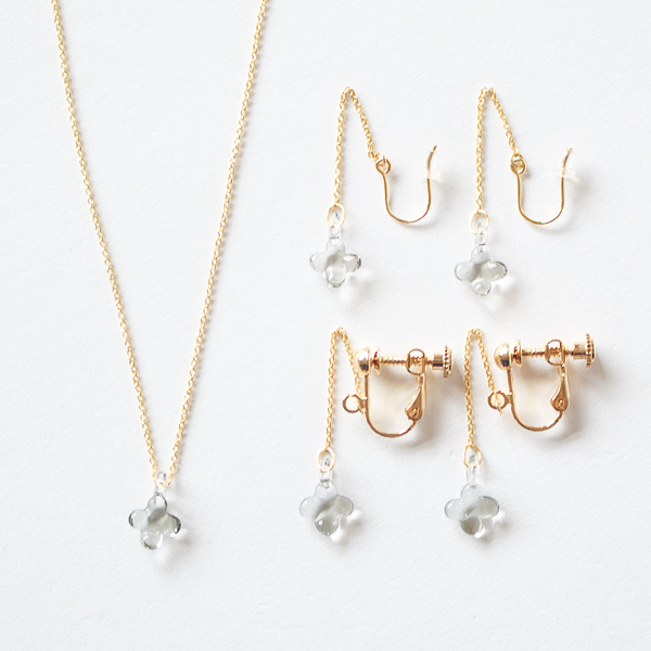 ピアス/イヤリング/ネックレス アジサイ