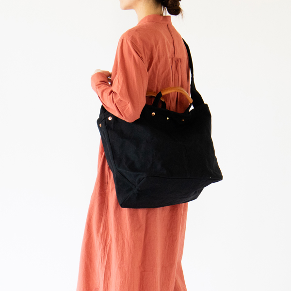 斜めがけ（別注BLACK・身長162cm）