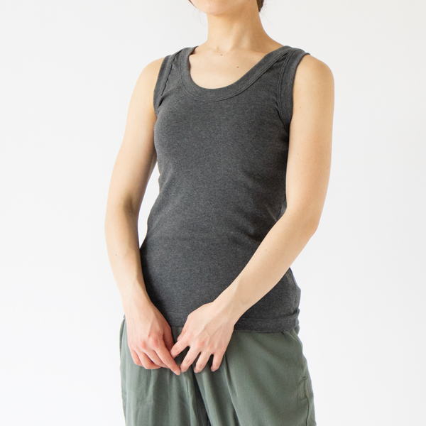 身長162cm タンクトップ CARBONE