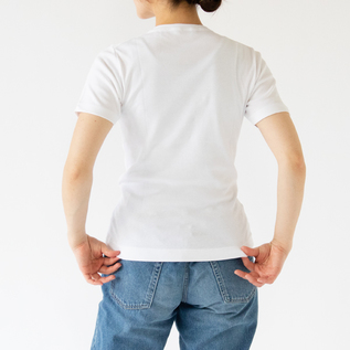 透け感のない程よい肉厚生地 透け感のない程よい肉厚生地