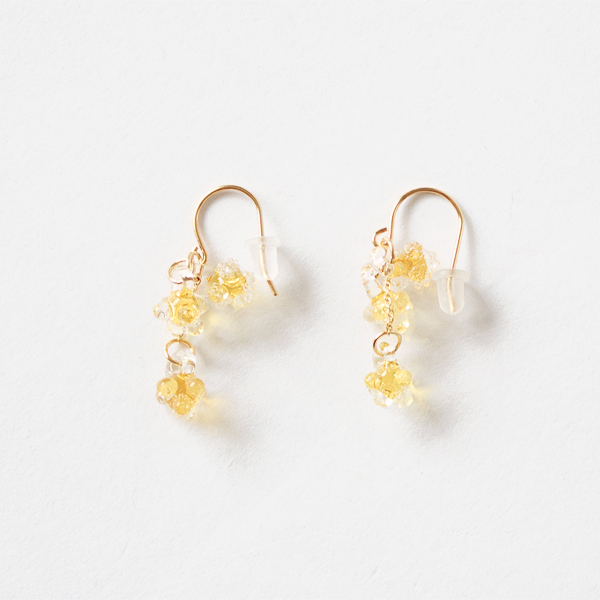 ミモザ ピアス