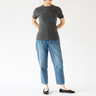 身長162cm クルーネックショートスリーブTシャツ CARBONE 身長162cm クルーネックショートスリーブTシャツ CARBONE