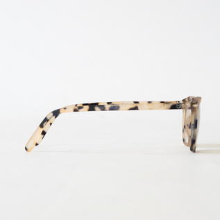 サングラス SUN #E LIGHT COLOR LENS／IZIPIZI（イジピジ）｜愛着を