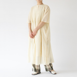 BEIGE、身長:162cm BEIGE、身長:162cm