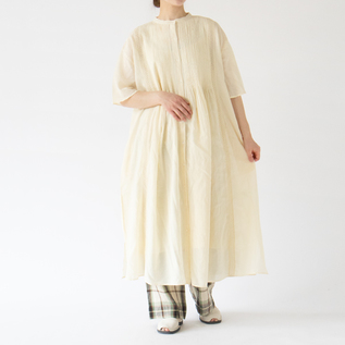 BEIGE、身長:162cm BEIGE、身長:162cm