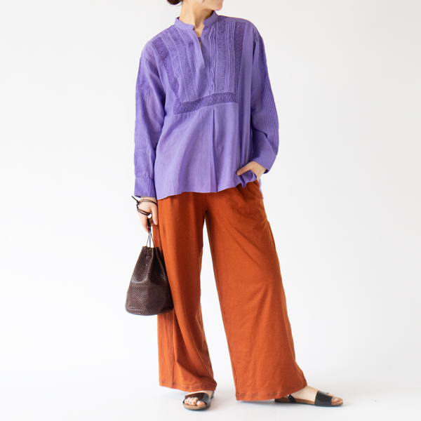 ワイドパンツなど、ゆったりしたシルエットのものと合わせて ワイドパンツなど、ゆったりしたシルエットのものと合わせて