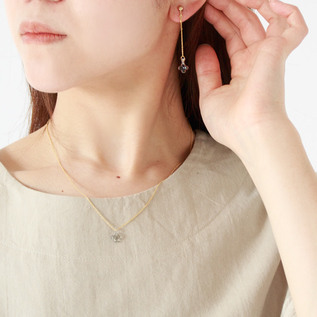 KAORUK18ピアス　アジサイ KAORUK18ピアス アジサイ KAORUK18ピアス アジサイ