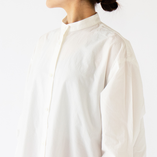 すっきりとした首回り(身長162cm・WHT) すっきりとした首回り(身長162cm・WHT)