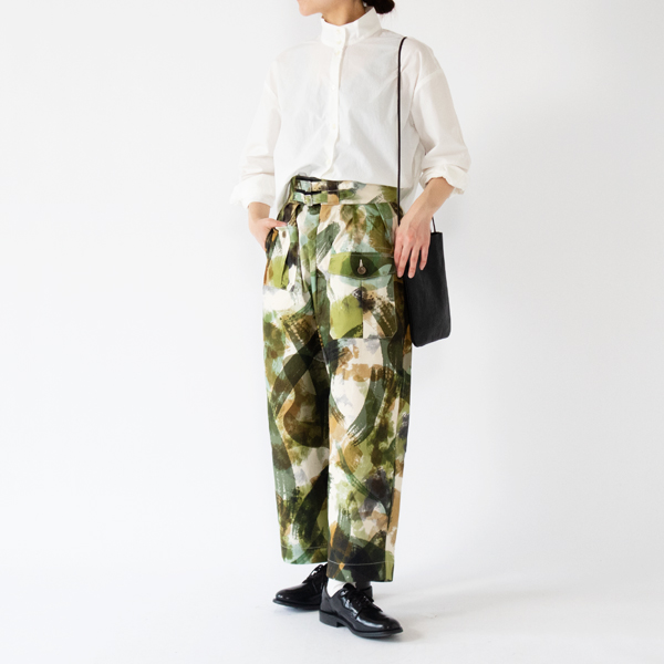 身長162cm・WHT