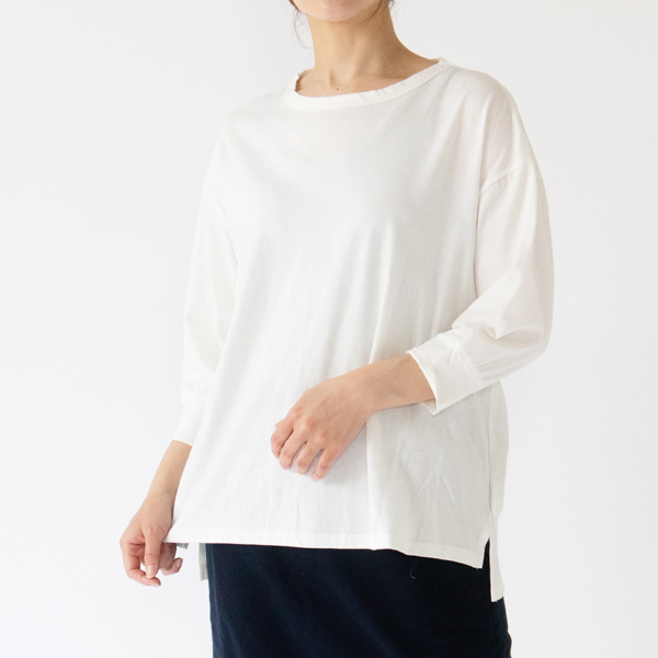 身長162cm・WHITE