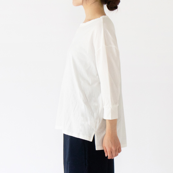 身長162cm・WHITE