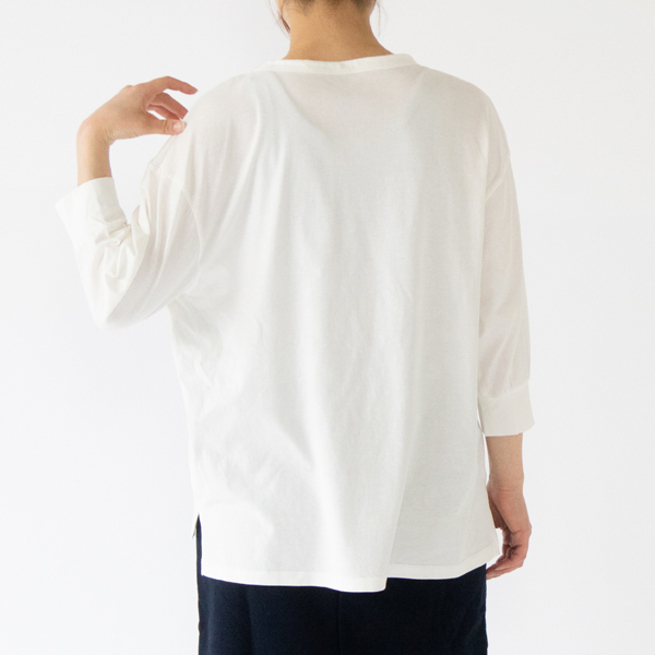 身長162cm・WHITE