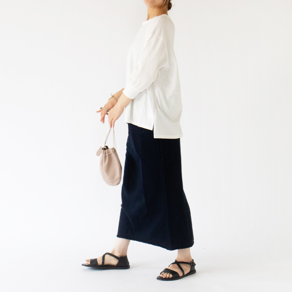 身長162cm・WHITE