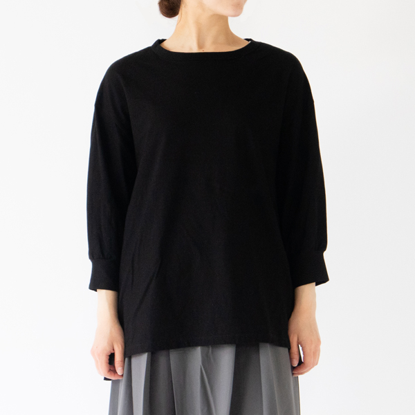 身長162cm・BLACK