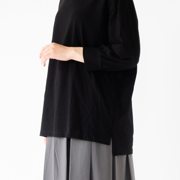 長めの着丈(身長162cm・BLACK)