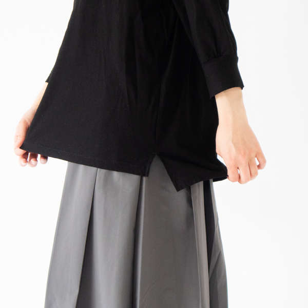 前後差のあるスリット(身長162cm・BLACK)