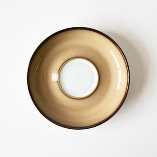 ソーサーのこの山になる型も素敵(Denby カップ&ソーサー) ソーサーのこの山になる型も素敵(Denby カップ&ソーサー)