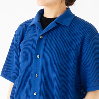 身長:162cm、BLUE 身長:162cm、BLUE
