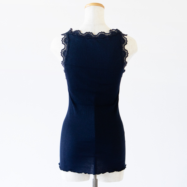 シルクとコットンの混紡素材はとても滑らかな肌触り　NAVY