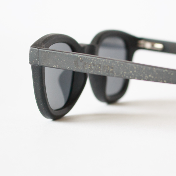 軽くて優しい着け心地(BLACK) 軽くて優しい着け心地(BLACK)