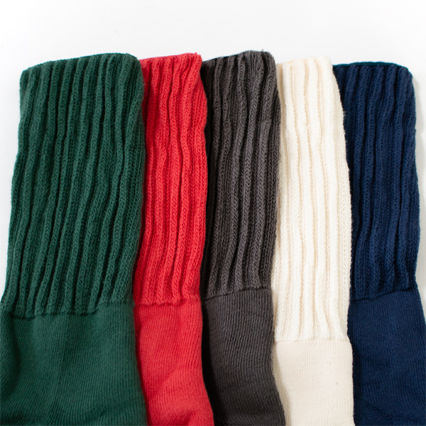 GREEN、RED、CHARCOAL GRAY、IVORY、NAVYの5色