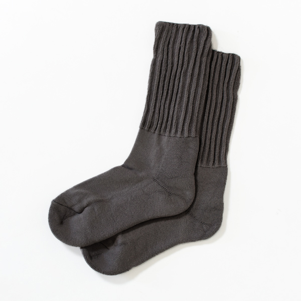 CHARCOAL GRAY