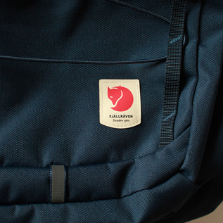 ブランドロゴ(NAVY) ブランドロゴ(NAVY)
