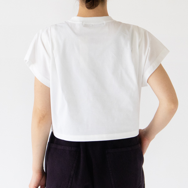 身長162cm・WHITE