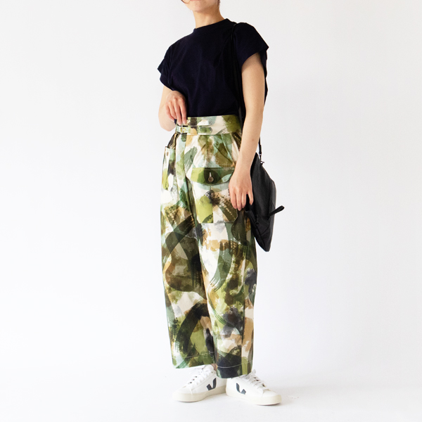 身長162cm・NAVY