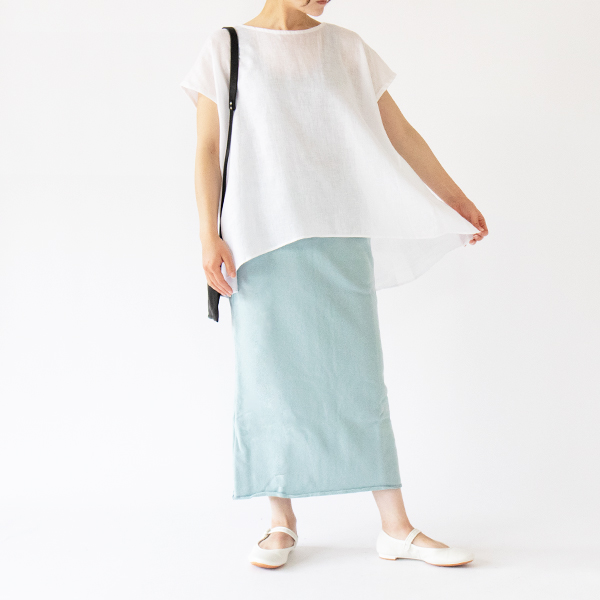 身長162cm・WHITE
