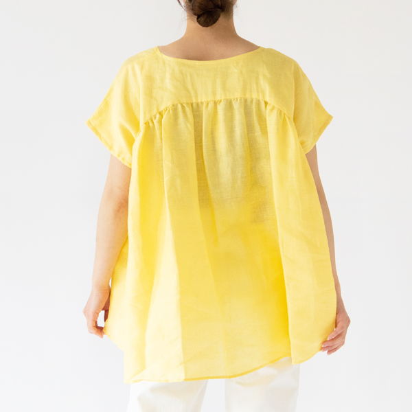 身長162cm・YELLOW