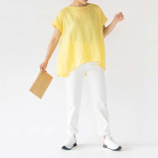 身長162cm・YELLOW