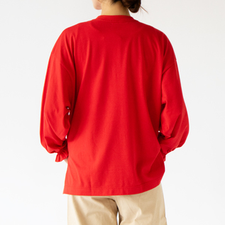 RED・身長162cm RED・身長162cm
