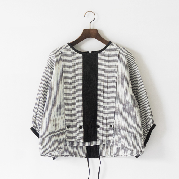 配色ピンタックブラウス(BLACK)