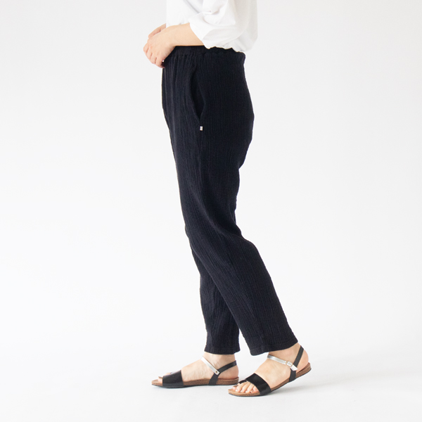 身長：162cm(漆黒色)
